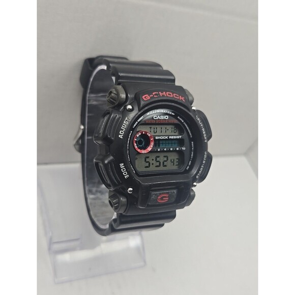Casio G-Shock DW-9052 Digital Watch Black Red 200M Illuminator New Battery - Picture 3 of 11